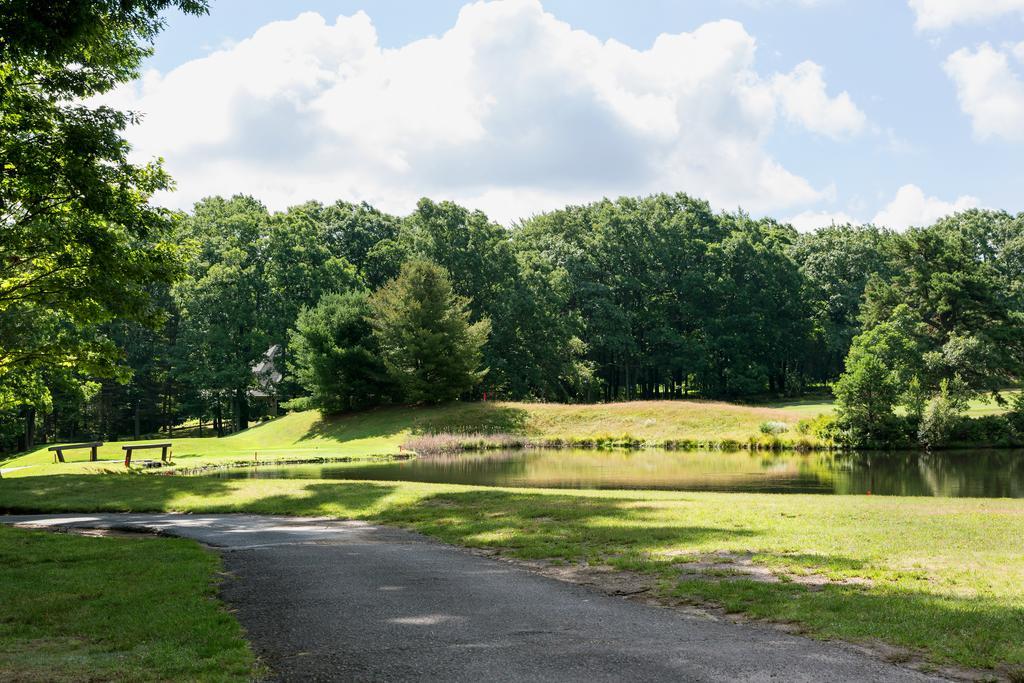 Pocono Manor Resort And Spa Exterior photo